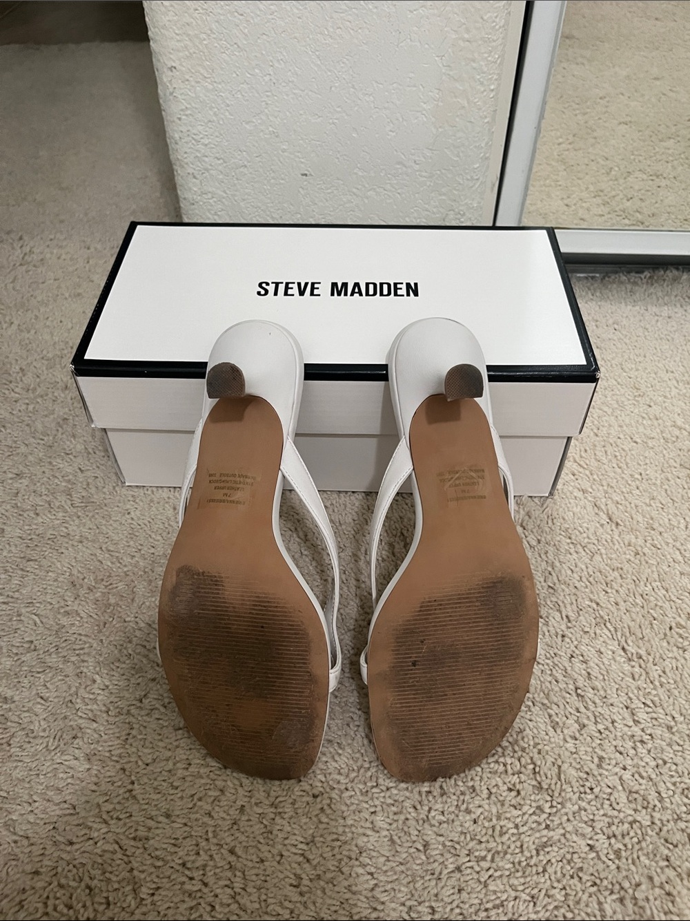 Steve Madden White Leather Thong-Heel Sandals - Picture 2 of 3